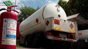 Stațiile GPL din Capitală pot fi adevărate bombe cu ceas! Multe dintre ele sunt chiar lângă școli, grădinițe sau locuri de joacă